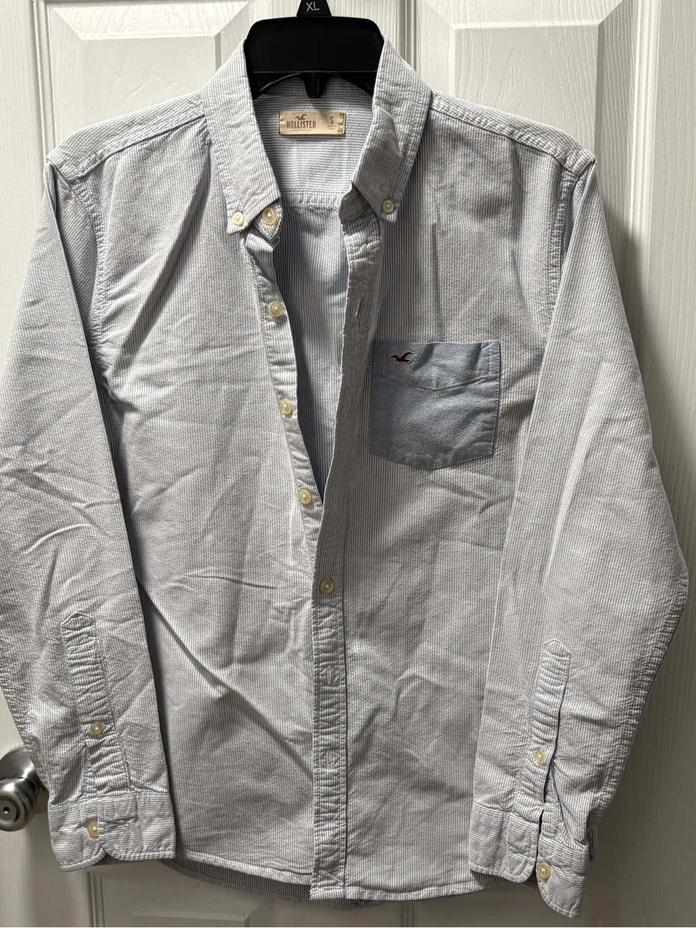 Hollister Men's Pale Blue in stripe Button-Down Pocket Shirt